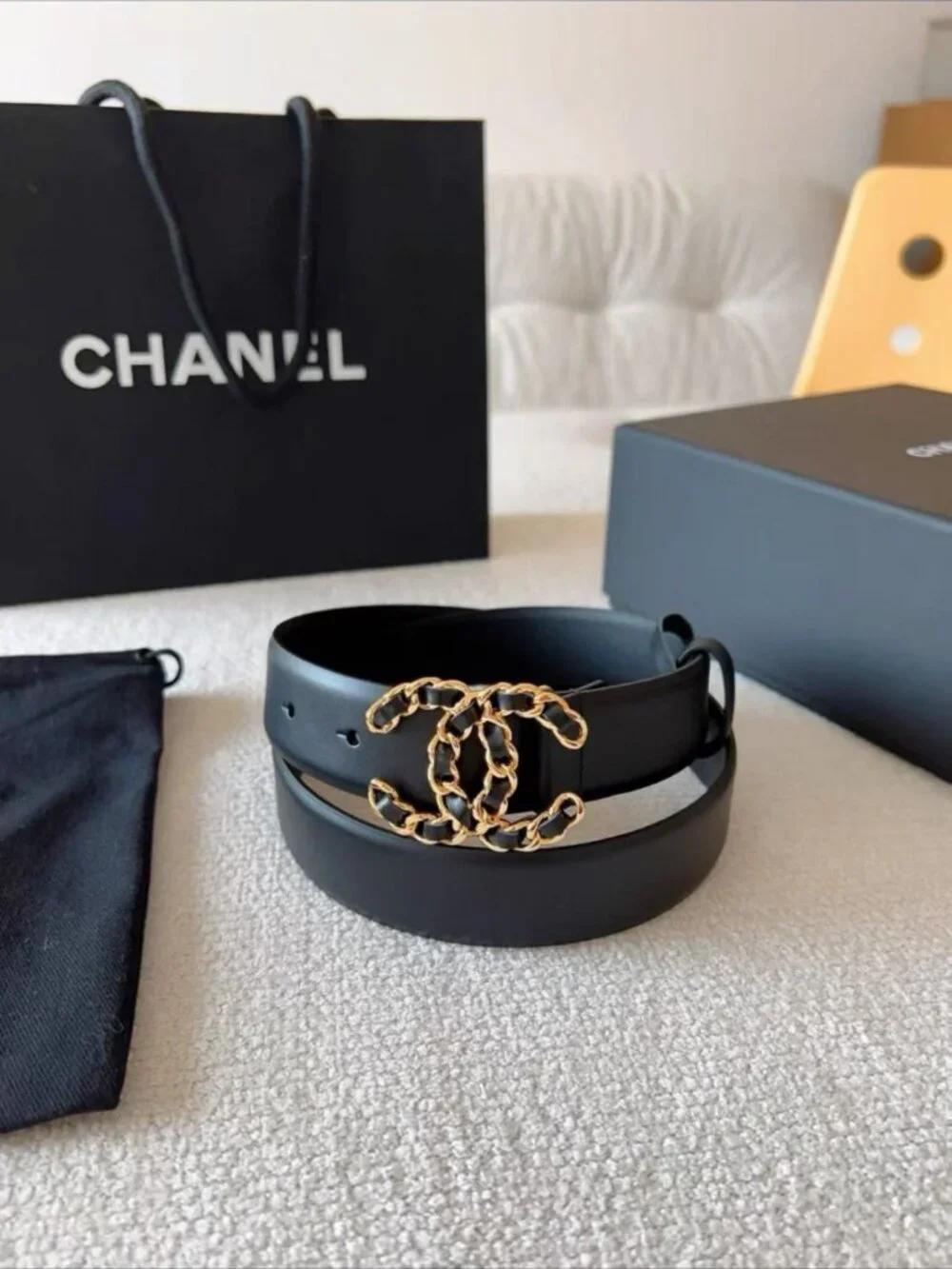 CHANEL Black Smooth Leather Interlocking CC Chain Inlay Buckle Belt
